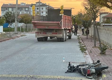 A­k­s­a­r­a­y­­d­a­ ­k­a­m­y­o­n­u­n­ ­ç­a­r­p­t­ı­ğ­ı­ ­y­a­y­a­ ­h­a­y­a­t­ı­n­ı­ ­k­a­y­b­e­t­t­i­ ­-­ ­Y­a­ş­a­m­ ­H­a­b­e­r­l­e­r­i­